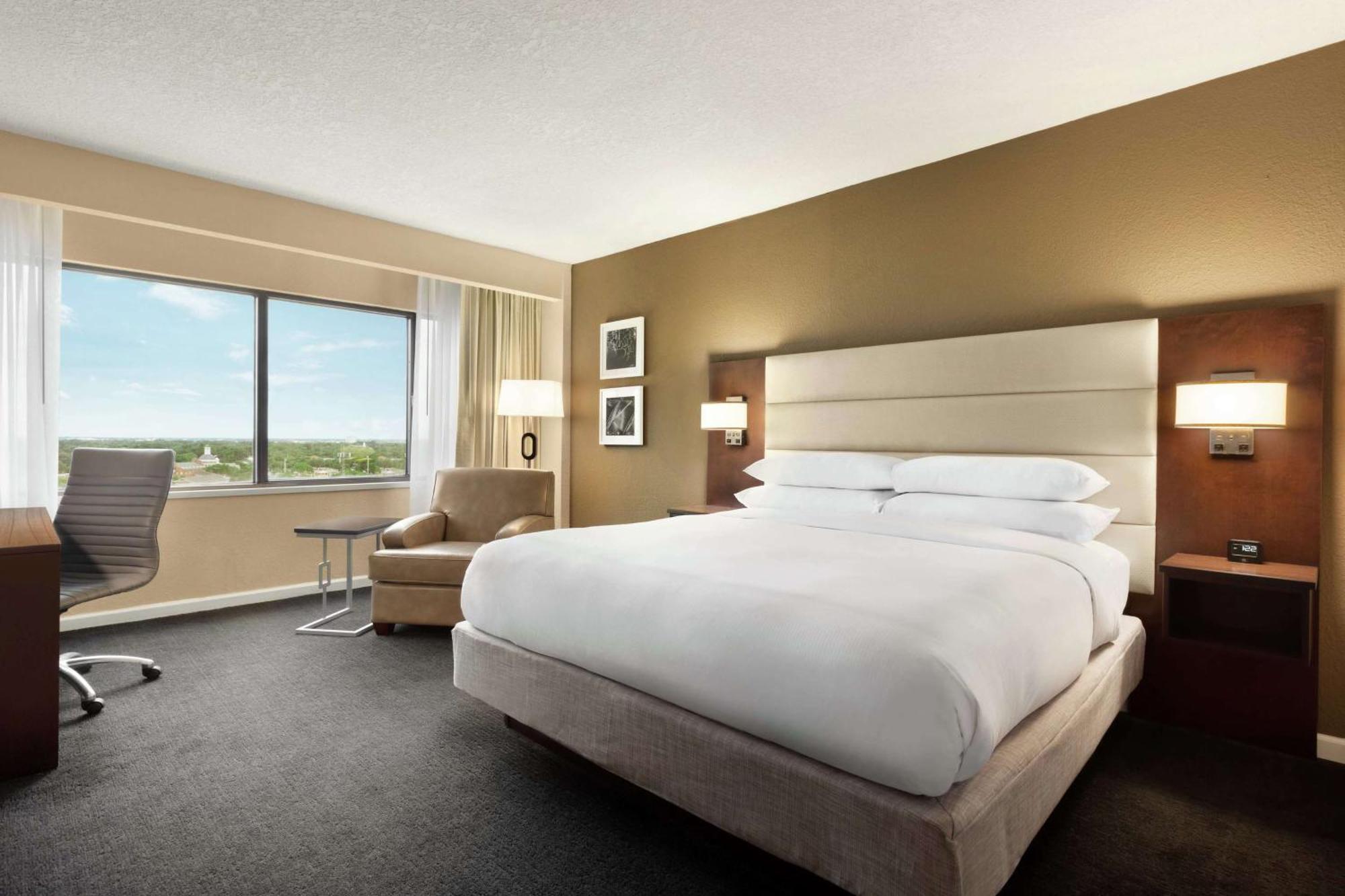 Отель Doubletree By Hilton Orlando Downtown Экстерьер фото