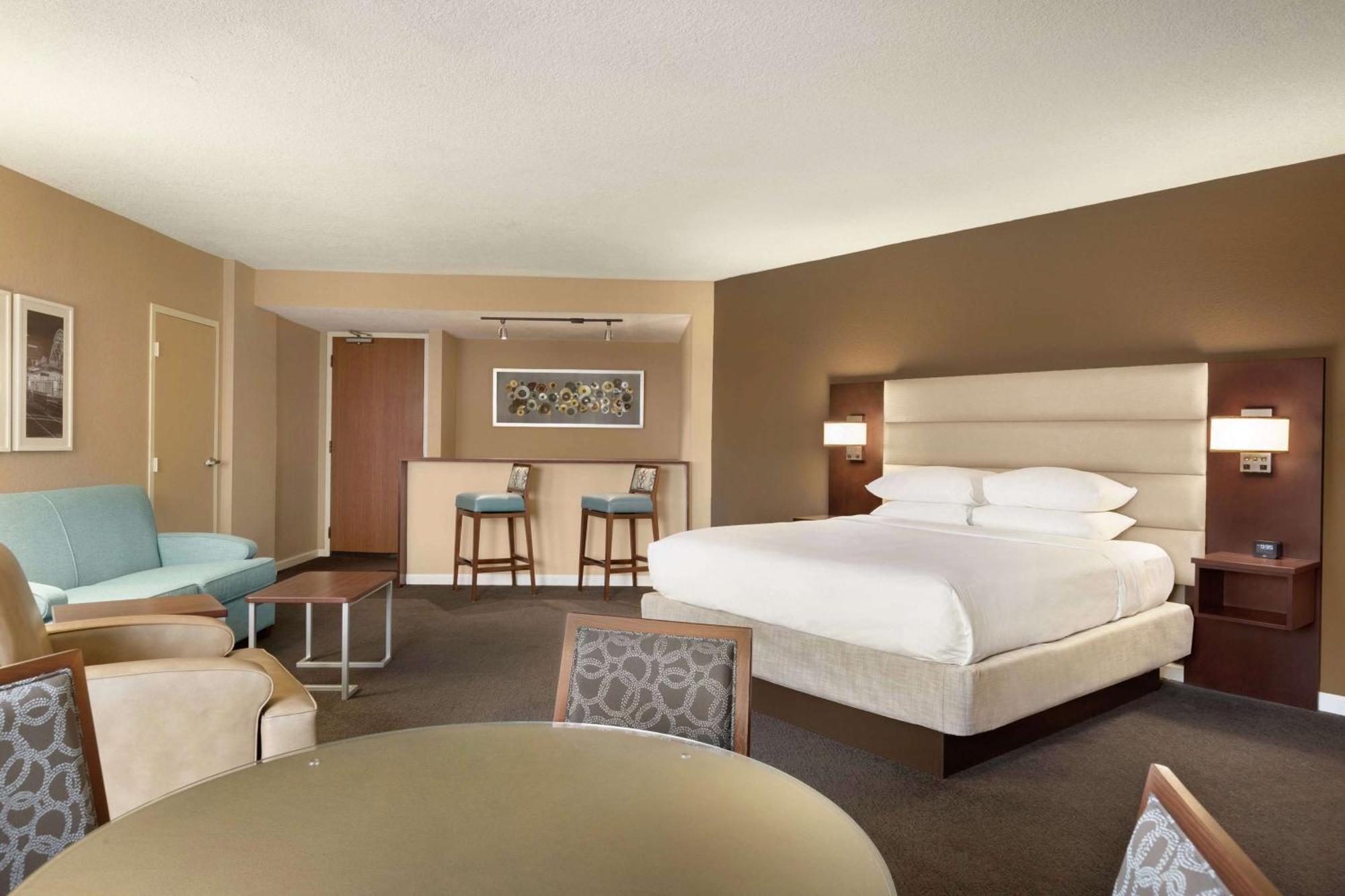 Отель Doubletree By Hilton Orlando Downtown Экстерьер фото